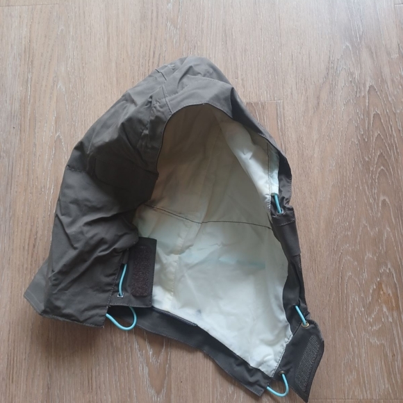 Helly Hansen ski jacket - Picture 4 of 8